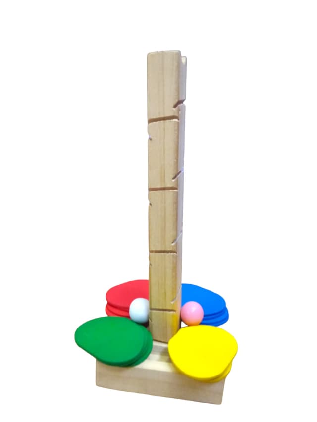 WOODEN LEF BALL GAME B 119