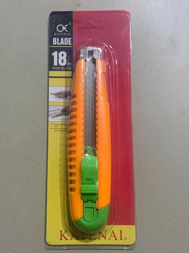 KATENAI PAPER CUTTER 18MM WIDE BLADE NO K 100