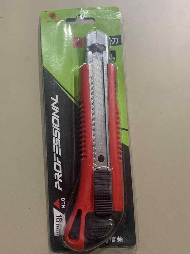 PAPER CUTTER 18MM LARGE SIZE NO A 100